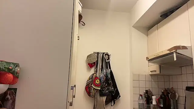 Snapshot of MashaCL chatting on 24, 11, 2025 MashaCL online show from 24, 11, 2025