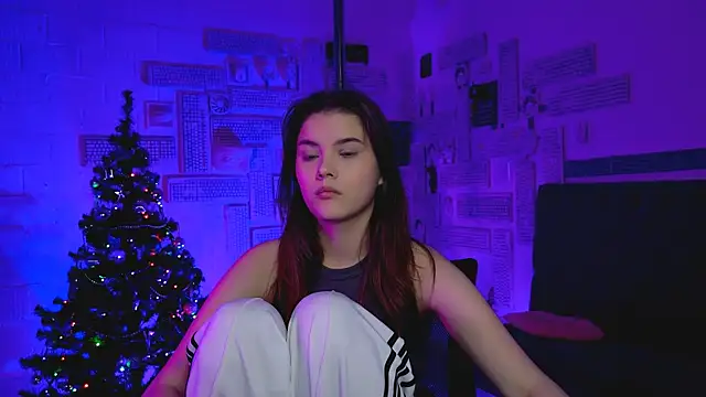 EvaThopson online show from 18, 1, 2025