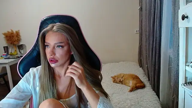 Snapshot of lonely_dreamm chatting on 4, 1, 2025 lonely dreamm online show from 4, 1, 2025