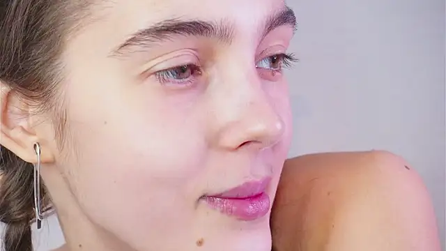 lylylovesyou online show from 1, 3, 2025