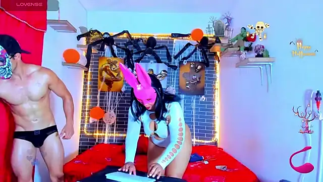 Snapshot of alessandro27yleonora chatting on 30, 10, 2025 alessandro27yleonora online show from 30, 10, 2025