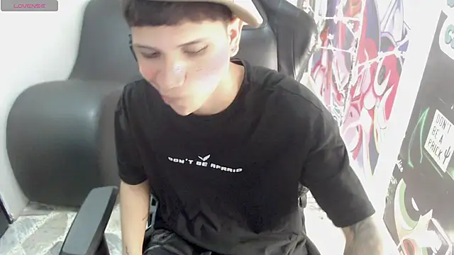 Snapshot of Brayan_lopezz chatting on 27, 1, 2025 Brayan lopezz online show from 27, 1, 2025