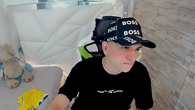 Snapshot of Brayan_lopezz chatting on 18, 3, 2025 Brayan lopezz online show from 18, 3, 2025