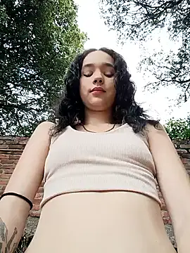 sweet outdoor charm online show from 21, 3, 2026