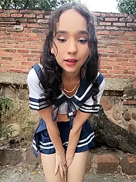 sweet outdoor charm online show from 22, 3, 2026