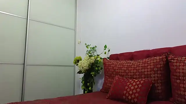 Snapshot of _Maddalena_ chatting on 21, 10, 2025 Maddalena online show from 21, 10, 2025