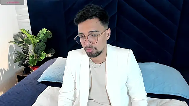 Edward max online show from 18, 4, 2026