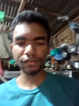 Reynold2608 online show from 17, 12, 2025