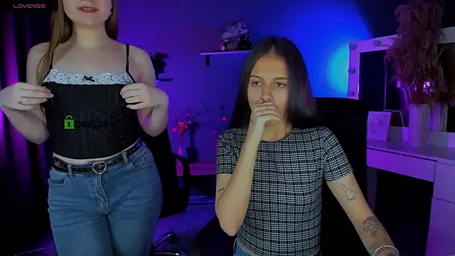 pure radiance1 online show from 15, 9, 2025