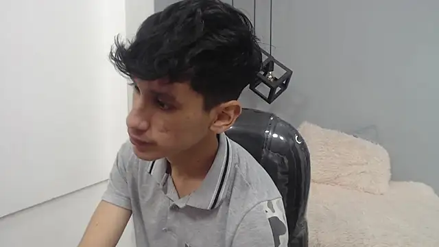 Snapshot of alan_ws chatting on 4, 1, 2025 alan ws online show from 4, 1, 2025