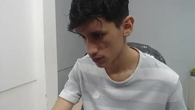 Snapshot of alan_ws chatting on 7, 1, 2025 alan ws online show from 7, 1, 2025