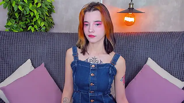 as1an girlfriend online show from 8, 12, 2024