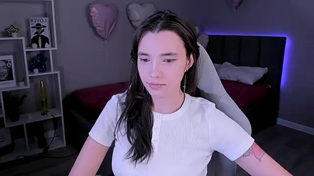 as1an girlfriend online show from 27, 3, 2026