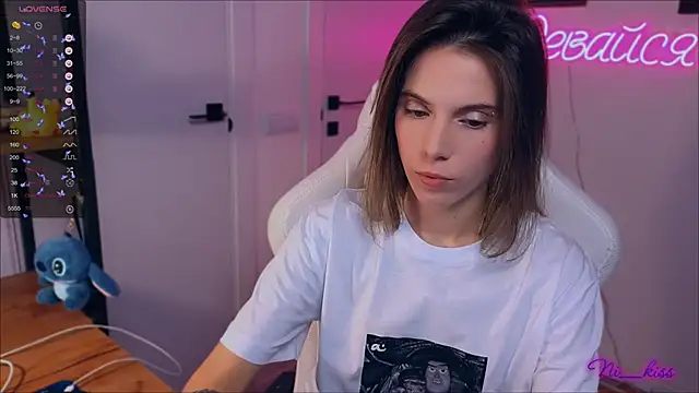 Snapshot of _ni_kiss chatting on 15, 9, 2025 ni kiss online show from 15, 9, 2025