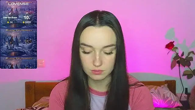 Wild Sophie  online show from 21, 12, 2024