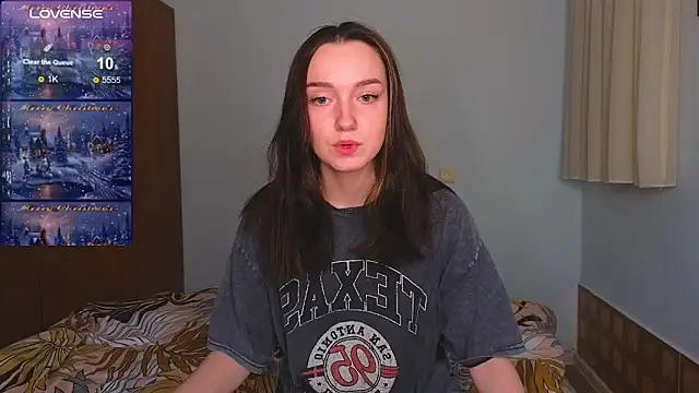 Wild Sophie  online show from 29, 12, 2024