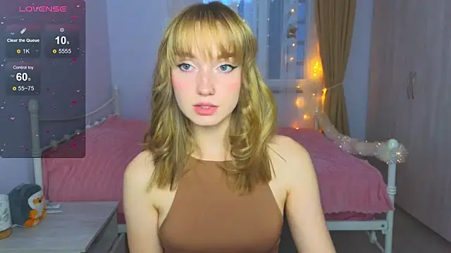 Wild Sophie  online show from 21, 12, 2025