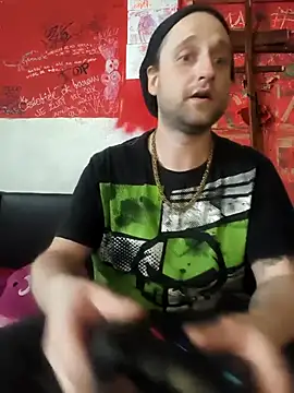 Snapshot of Ozomitro chatting on 28, 3, 2026 Ozomitro online show from 28, 3, 2026