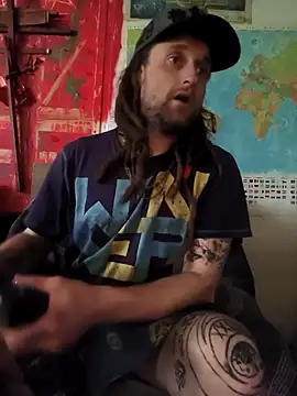 Snapshot of Ozomitro chatting on 6, 4, 2026 Ozomitro online show from 6, 4, 2026