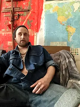 Snapshot of Ozomitro chatting on 15, 4, 2026 Ozomitro online show from 15, 4, 2026