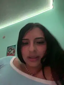 Snapshot of Hilary_pinkk chatting on 3, 1, 2025 Hilary pinkk online show from 3, 1, 2025