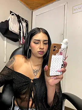 Snapshot of Hilary_pinkk chatting on 25, 10, 2025 Hilary pinkk online show from 25, 10, 2025