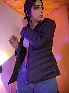 Hilary pinkk online show from 7, 4, 2026