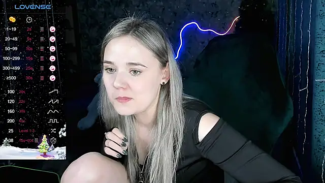 Snapshot of Your_small_bunny chatting on 11, 1, 2025 Your small bunny online show from 11, 1, 2025