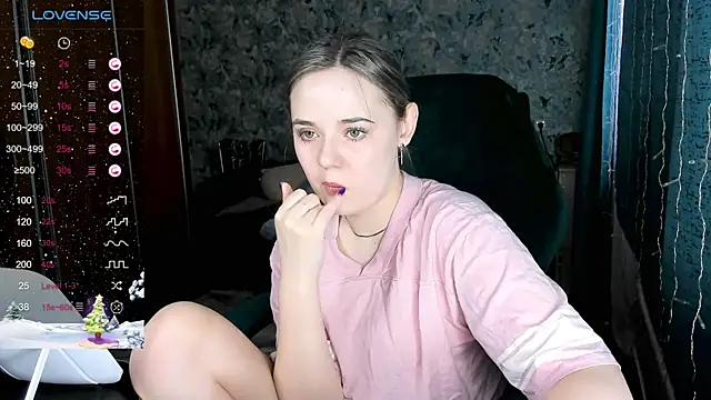 Snapshot of Your_small_bunny chatting on 21, 1, 2025 Your small bunny online show from 21, 1, 2025