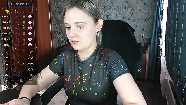 Snapshot of Your_small_bunny chatting on 21, 2, 2025 Your small bunny online show from 21, 2, 2025