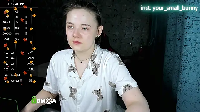 Snapshot of Your_small_bunny chatting on 14, 11, 2025 Your small bunny online show from 14, 11, 2025