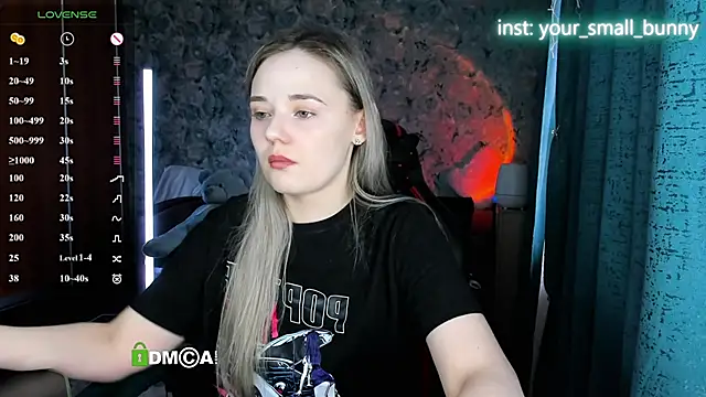 Snapshot of Your_small_bunny chatting on 28, 4, 2026 Your small bunny online show from 28, 4, 2026