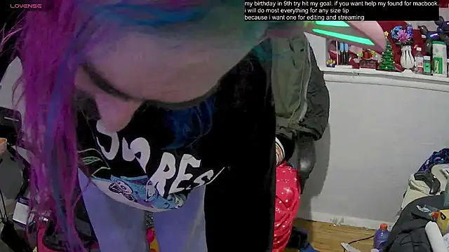 tallnerdyguy online show from 12, 2, 2025