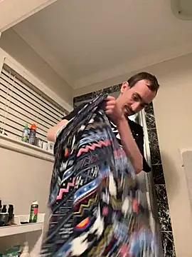 tallnerdyguy online show from 7, 6, 2026