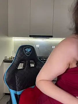 CurlyLara online show from 28, 3, 2026