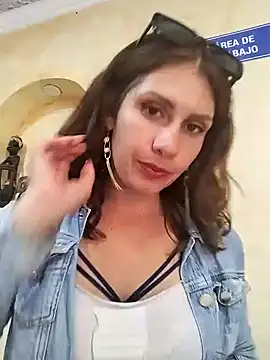 Alysson-- online show from 14, 1, 2025