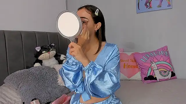 Snapshot of naughtyloverss chatting on 11, 9, 2025 naughtyloverss online show from 11, 9, 2025