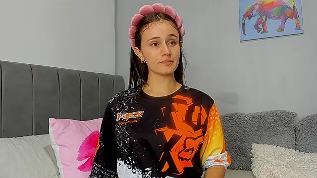 Snapshot of naughtyloverss chatting on 8, 10, 2025 naughtyloverss online show from 8, 10, 2025