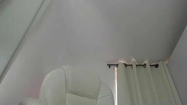 Abby Halliwey online show from 24, 2, 2025