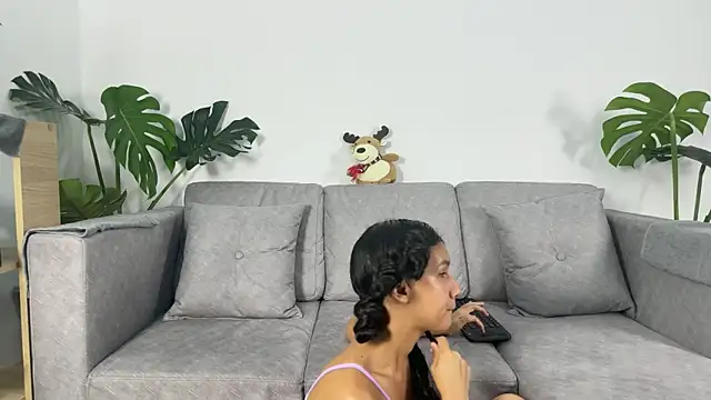 Snapshot of Antonella_and_axel_ chatting on 8, 12, 2024 Antonella and axel  online show from 8, 12, 2024