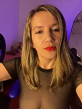 Snapshot of gwen_ashly chatting on 19, 5, 2026 gwen ashly online show from 19, 5, 2026