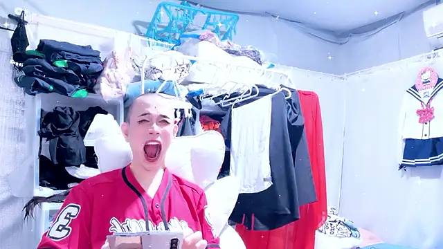 Im IVE LOVE online show from 7, 6, 2026