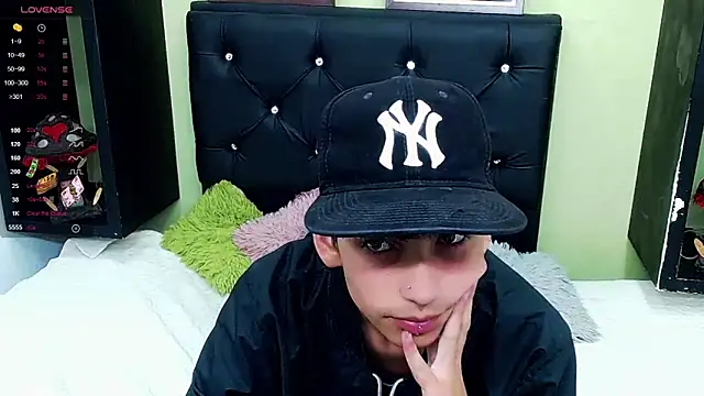 ttimy x boy online show from 22, 1, 2025