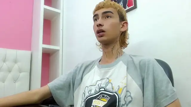 ttimy x boy online show from 20, 2, 2026