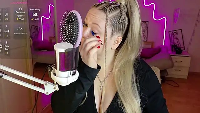 LizzyShine online show from 21, 11, 2025