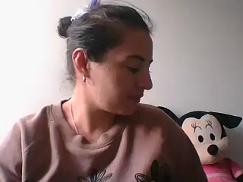  karlie kloss  online show from 11, 12, 2024