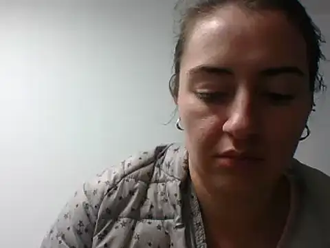  karlie kloss  online show from 24, 12, 2024