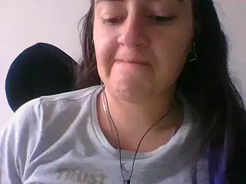  karlie kloss  online show from 5, 2, 2025