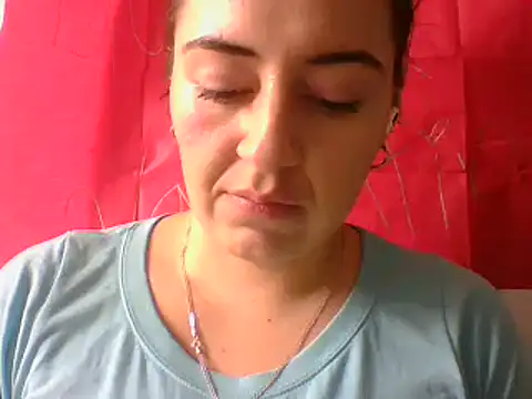  karlie kloss  online show from 18, 3, 2025