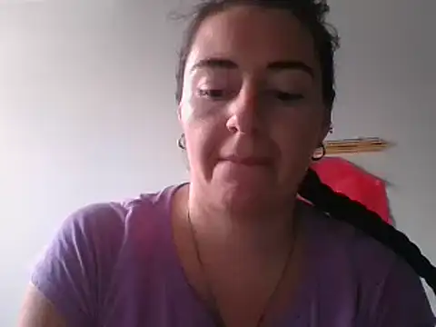  karlie kloss  online show from 10, 9, 2025